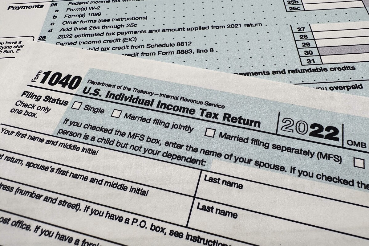 140,000 orang telah mengemukakan cukai mereka dengan percuma melalui rintis IRS direct file. Tetapi masa depan program tidak pasti