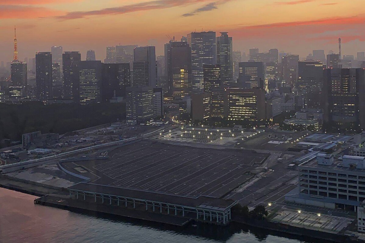 Pasar ikan lama Tokyo diganti dengan pencakar langit, stadium mewah untuk menarik pelanggan global